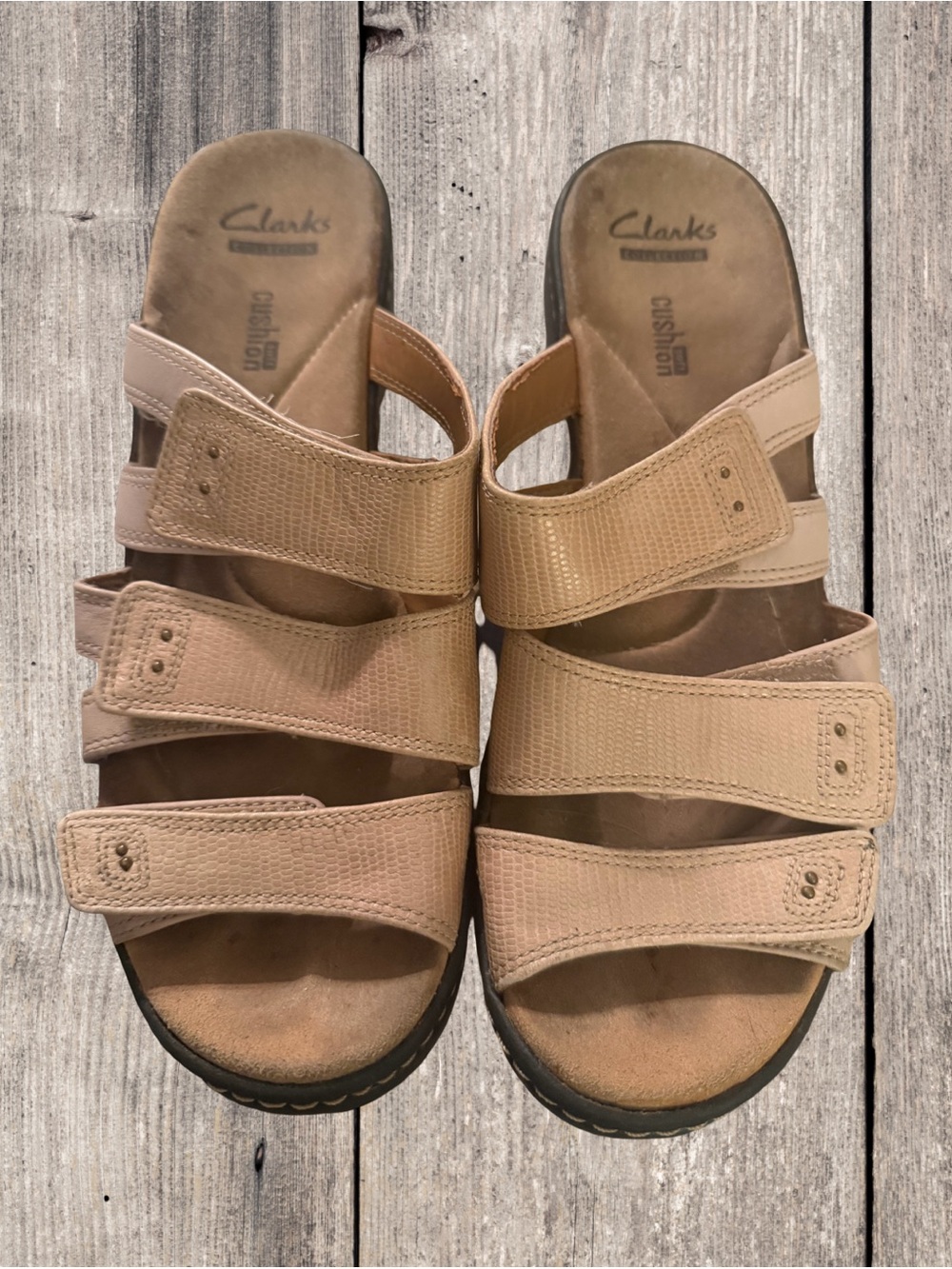 Clarks Women's Beige Multi-Strap Comfort Sandals